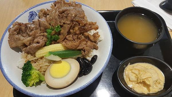 高雄牛肉丼_醞燒肉丼飯屋_丼飯美食推薦