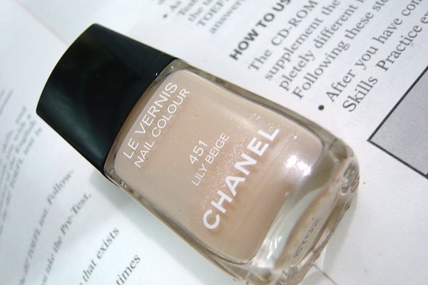 Chanel 451 Lily Beige.JPG