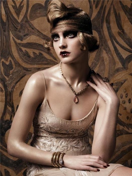 Natalia Vodianova by Steven Meisel (Fashioning The Century - Vogue US May 2007).jpg