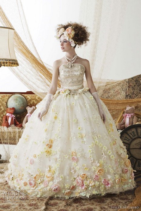 stella-de-libero-2011-wedding-dress