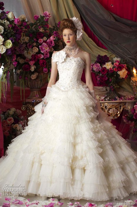 stella-de-libero-wedding-dresses-2011