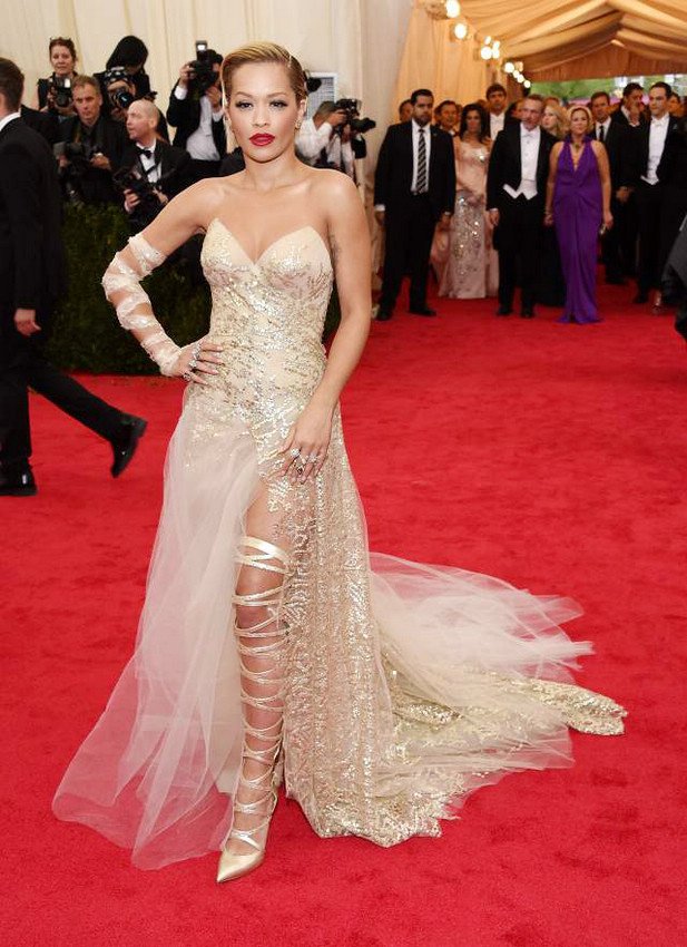 Rita Ora in Donna Karan Atelier.jpg