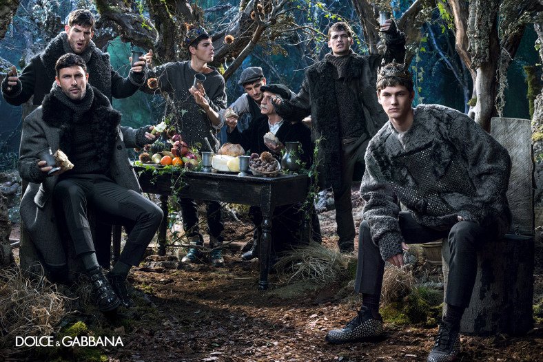 bianca-balti-claudia-schiffer-nastya-kusakina-kate-bogucharskaia-evandro-soldati-noah-mills-by-domenico-dolce-for-dolce-gabbana-fall-winter-2014-2015-7.jpg