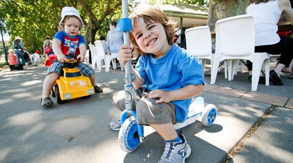 large-kid-friendly-rushcutters-bay-kiosk-8.jpg