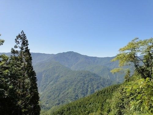 霞客羅大山:
