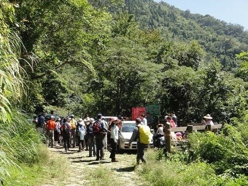 霞客羅大山: