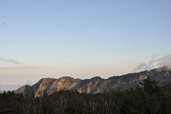 祝山觀日出:阿里山一日遊(1)