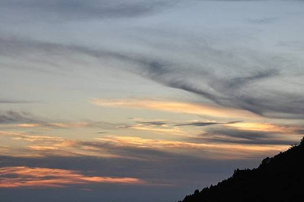 大雪山遊樂區~藍天白雲.神木.古道.夕陽.