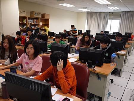 DES鼎益盛_佛光大學joomla成果發表joomla學生教學研習營_127.JPG