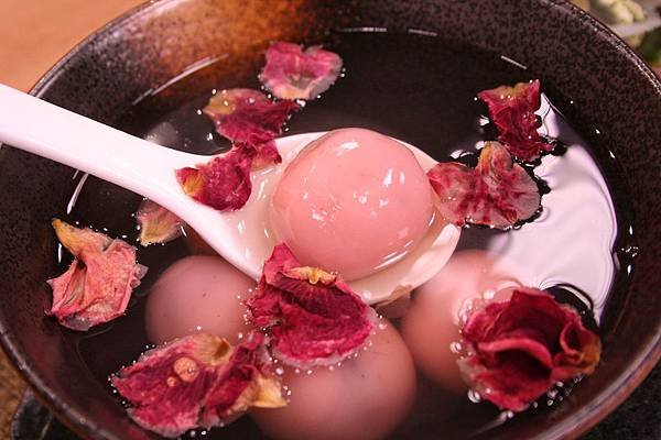 冬至 玫瑰芝麻湯圓