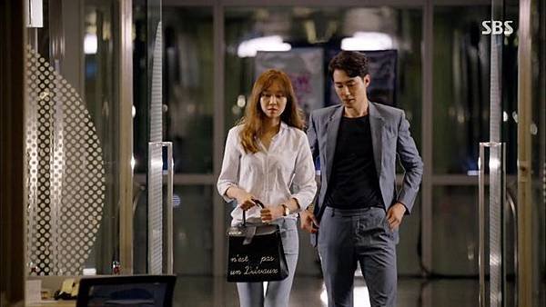 57-its-okay-thats-love-episode-10-review-gong-hyo-jin-korean-drama-fashion