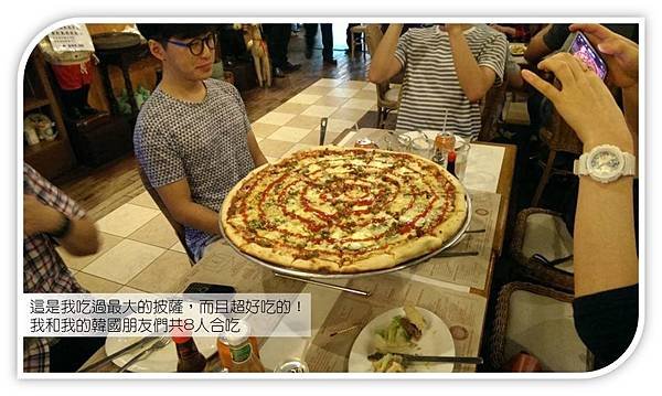 巨大pizza.jpg