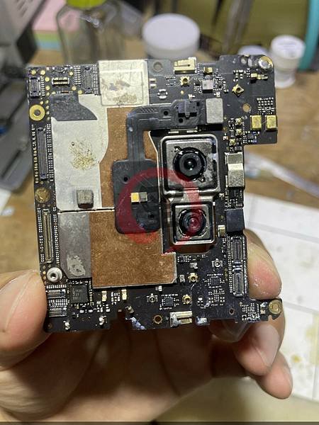 HTC U12+ 無法開機惡修機數據救援（惡意破壞維修）