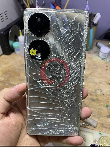 華為榮耀70重摔不開機救援