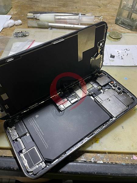 iPhone 14ProMAX 三修機重啟無WIFI