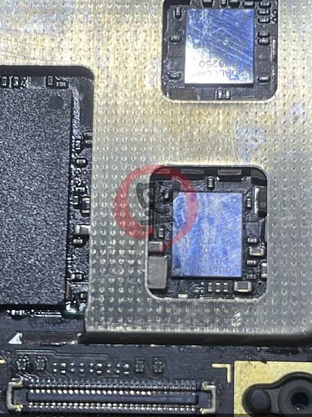 Lenovo TB138FC 短路爆板不開機