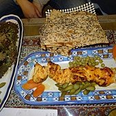 Kashan30-我們Hotel的食物,串燒很不錯.JPG