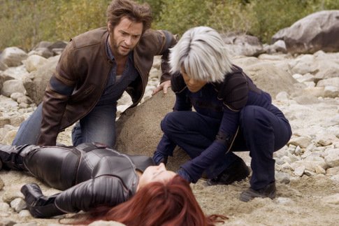 Famke-Janssen-Halle-Berry-and-Hugh-Jackman-in-X-Men.jpg