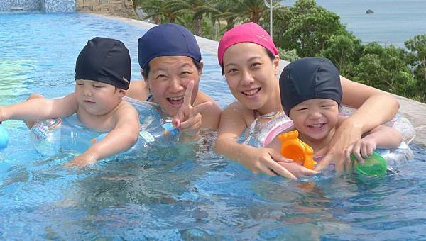 20140503 h resort swimming pool-2