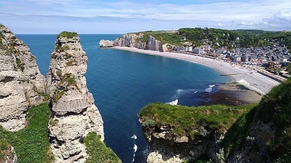 etretat view from mountain-1.jpg