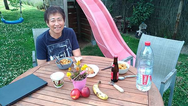 back yard dinner may solo.jpg