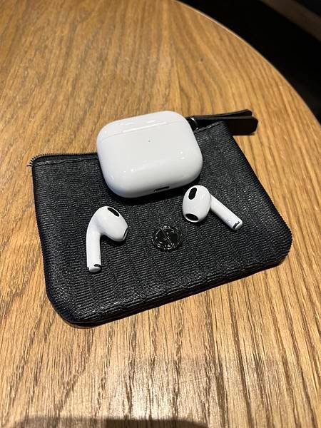 老婆的新玩具-AirPods 3