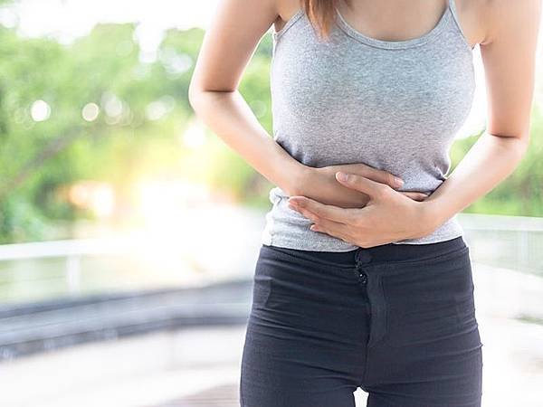 how-to-get-rid-of-stomach-bloat-281515-1564098500591-main.700x0c.jpg