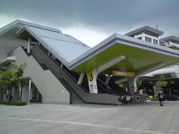 09-C903.JPG