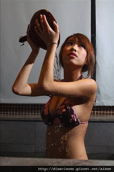 1920412734.jpg