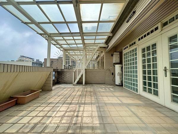 LINE_ALBUM_嘉豐一臨路透天住店_221005_2.jpg