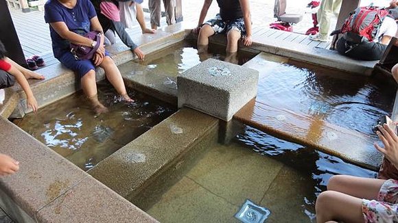 龜山島之旅, 湯圍溝溫泉公園