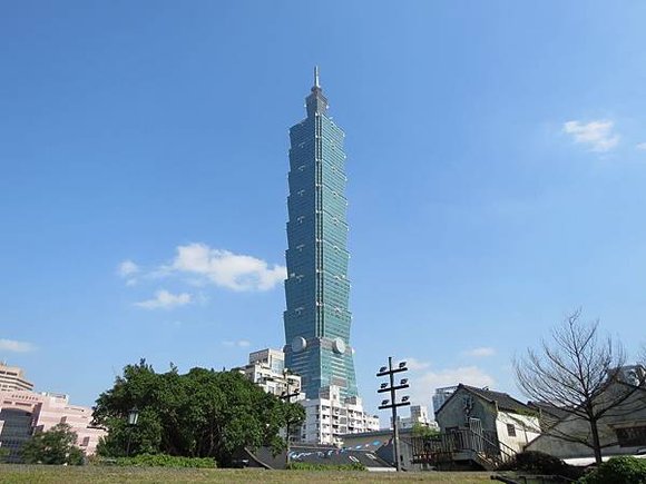 四四南村(信義公民會館), 捷運台北101/世貿站, 台北市信義區