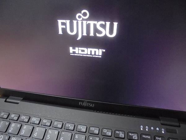 【高續航力】FUJITSU富士通LIFEBOOK UH-X→