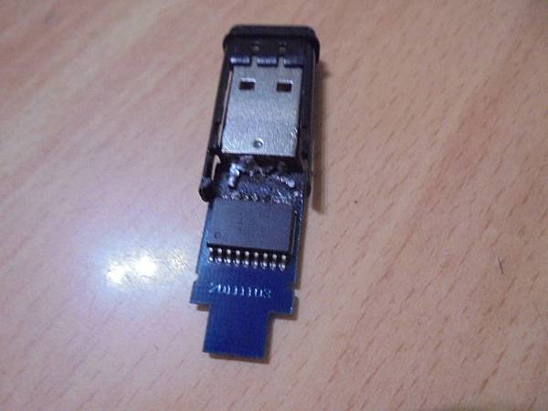 【撞斷接腳】白牌USB Key安全金鑰→必需插在店裏的營業用