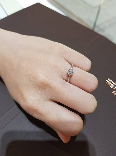 AMC鑽石婚戒鑽戒推薦07.07朱培豪-生活照.jpg