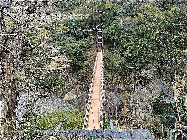 秀巒軍艦岩吊橋06.jpg