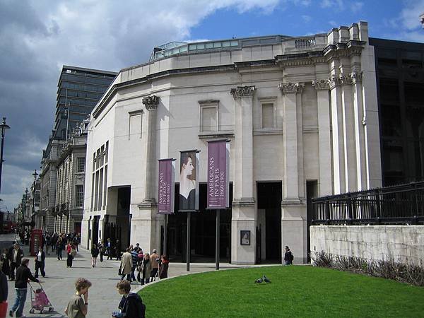 National_Gallery_London_Sainsbury_Wing_2006-04-17