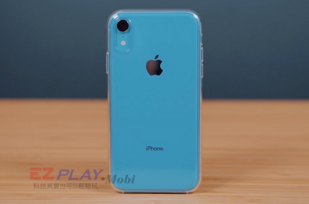 iphone_xr_clear_case_on-1024x676.jpg