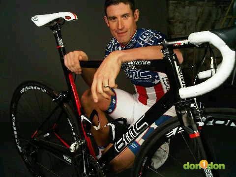 自行車賽場上犧牲奉獻的精神代表George Hincapie