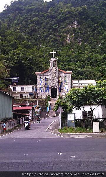 A church on the way, we were stopping to the opposite side of it for 7-11(Get what you&apos;ll need here)