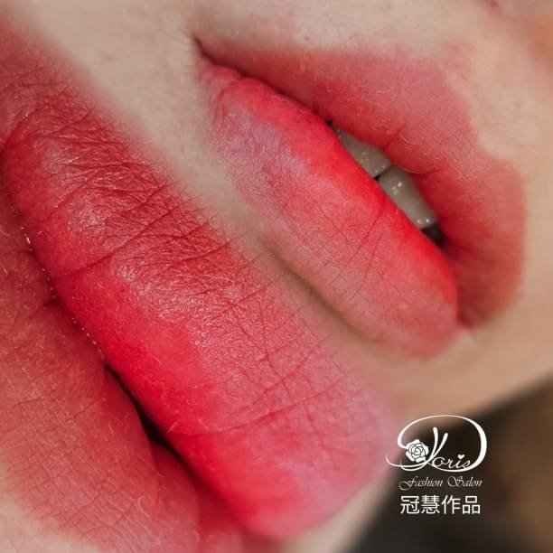 【霧唇推薦】去黑提亮後的唇色好好看，原圖直出漸層感做滿。再滑