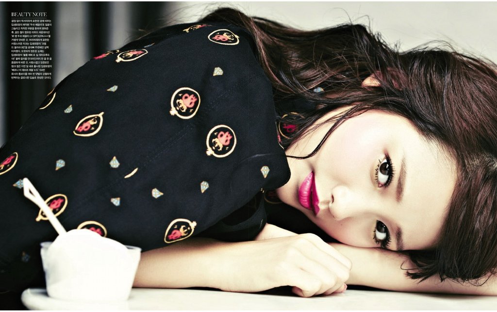 [VOGUEgirl] 2013年9月 (河妍秀)
