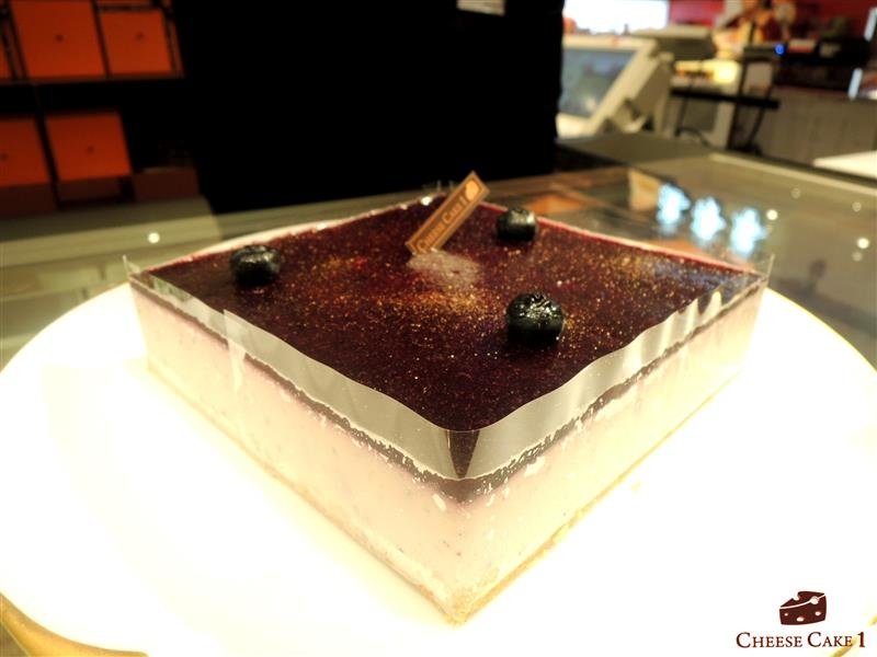 CHEESECAKE1 021.jpg
