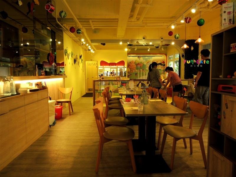 fun cafe 親子餐廳 019.jpg