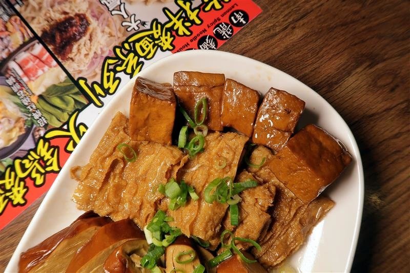 南龍麵屋 黃悶雞飯 牛肉麵 029.jpg