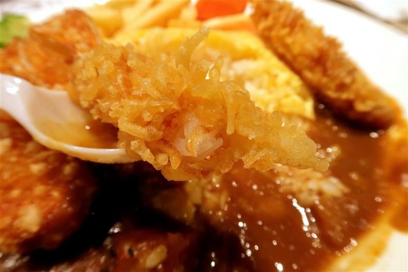 新店小碧潭站 京站 美食街 八番赤野蛋包飯 關東煮030.jpg