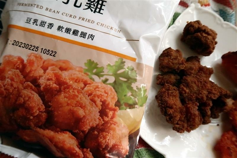 7-11冷凍食品 韓式風味炸雞 豆乳雞 御料小館   005.jpg