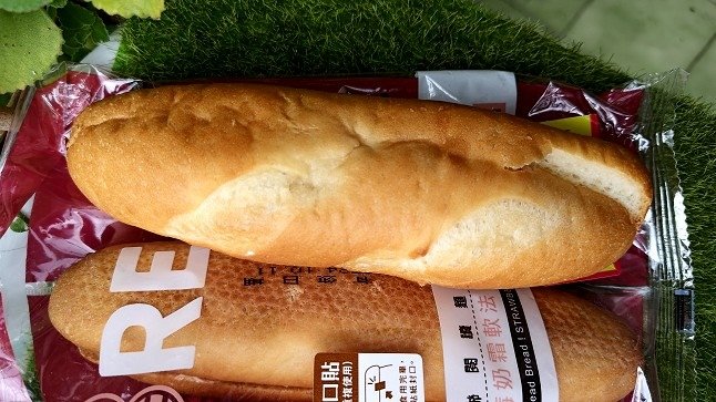 全聯福利中心麵包 葡萄軟歐 草莓奶霜軟法  008.jpg
