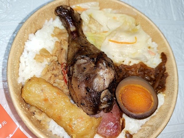 全聯便當 全聯美味堂雞腿便當  十三香005.jpg