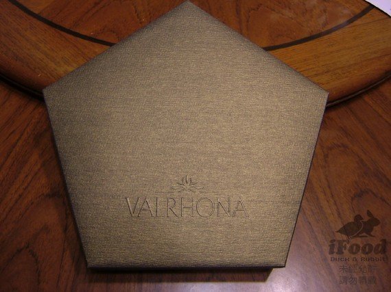00_Valrhona 莊園限量白巧克力-2.jpg